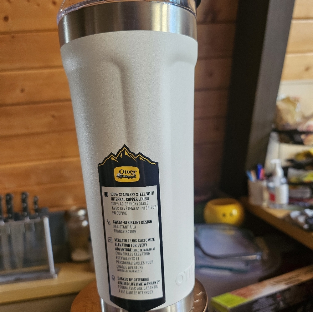 BNWT Otterbox Stainless Steal Insulated Cup